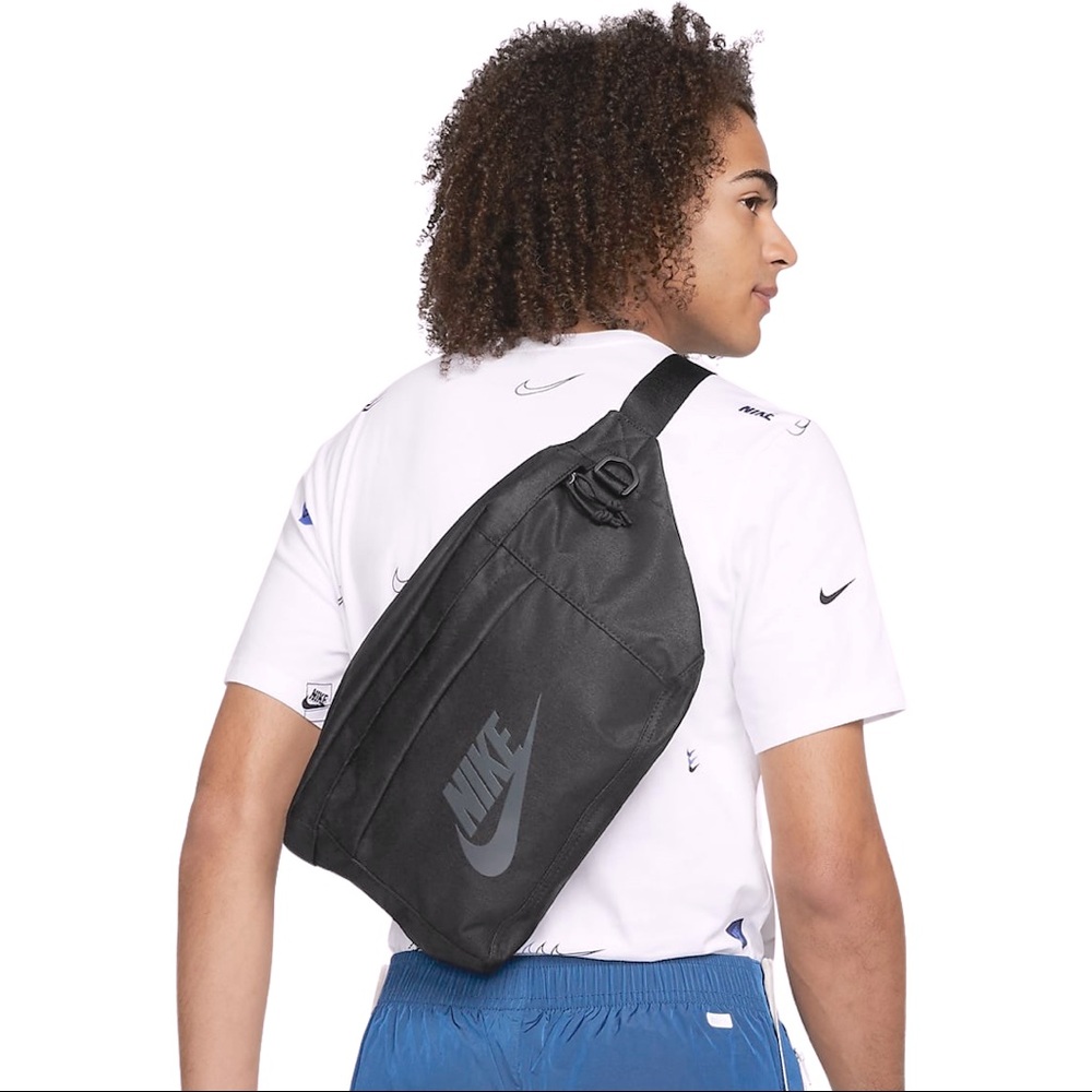 NIKE TECH HIP PACK (FANNY PACK/SLING BAG)